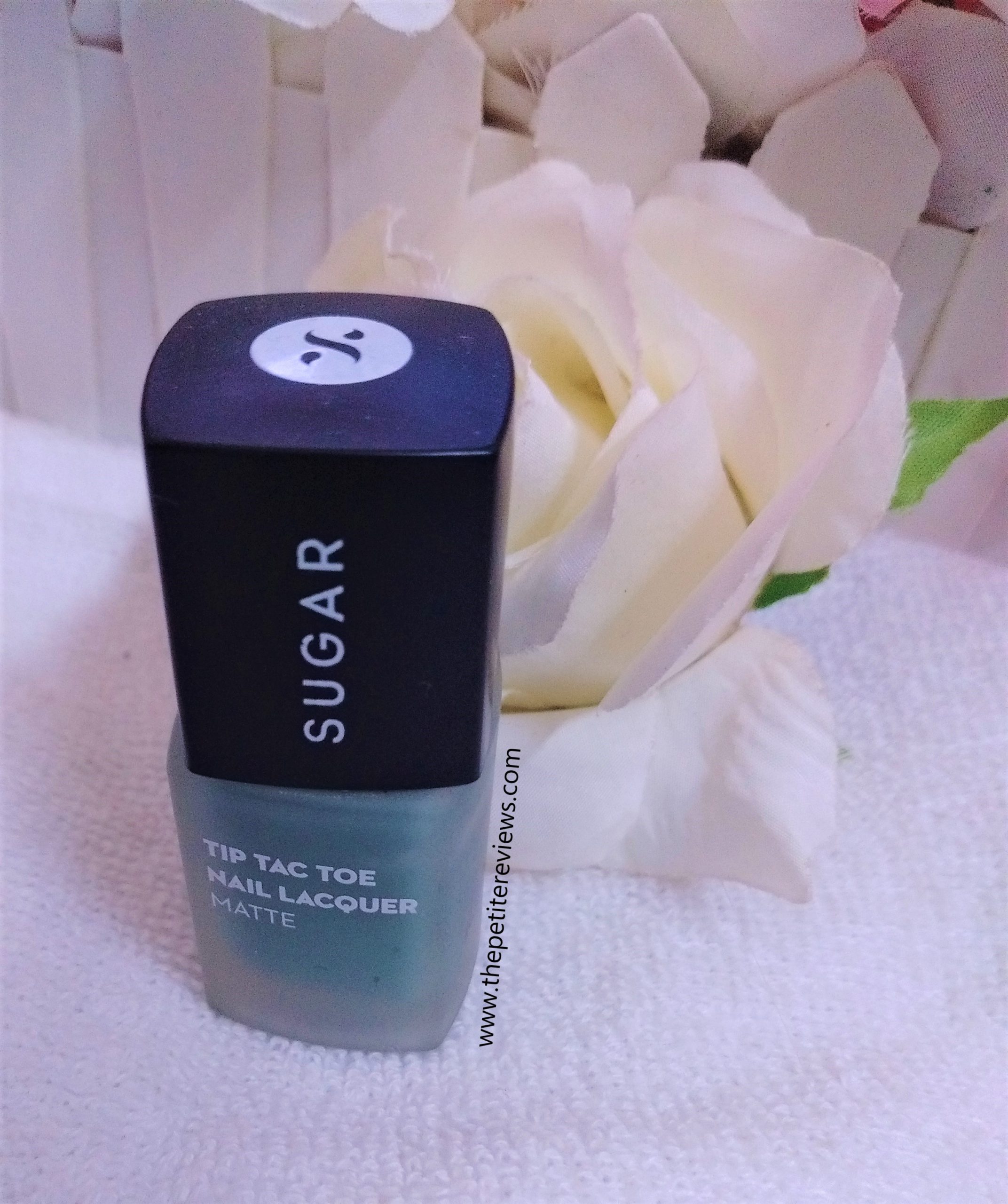 SUGAR Tip Tac Toe Nail Laquer Review - green is good