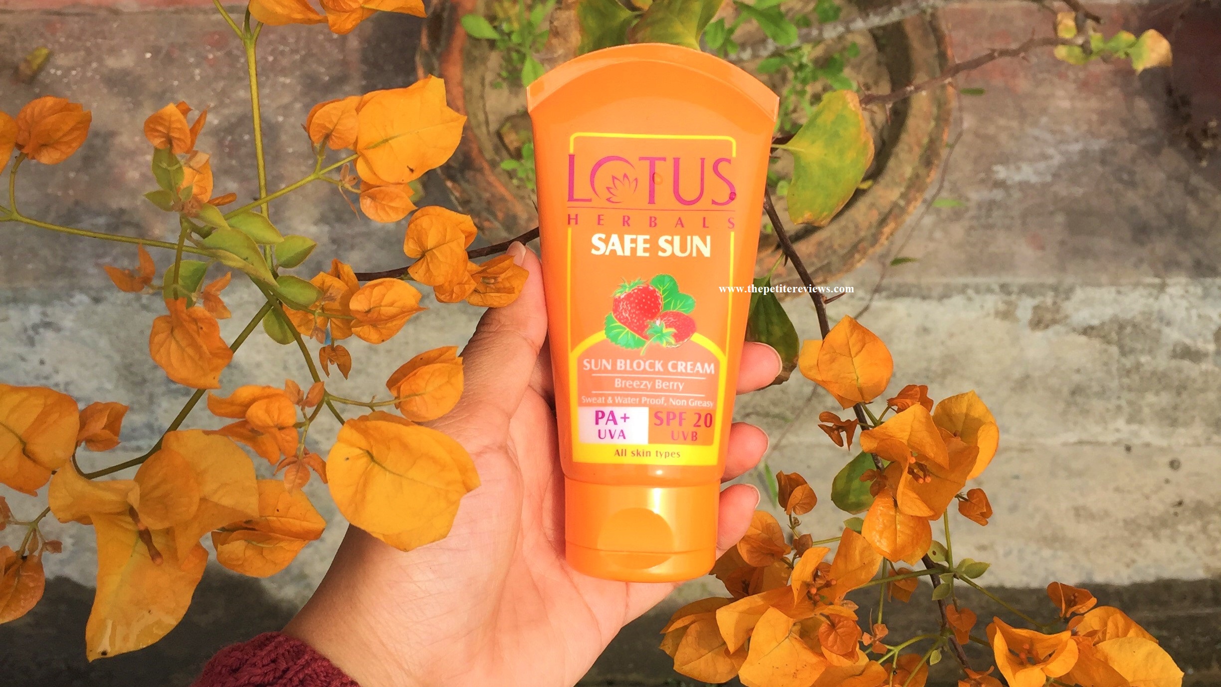 Lotus Herbals Safe Sun Sunblock Cream Breezy Berry review