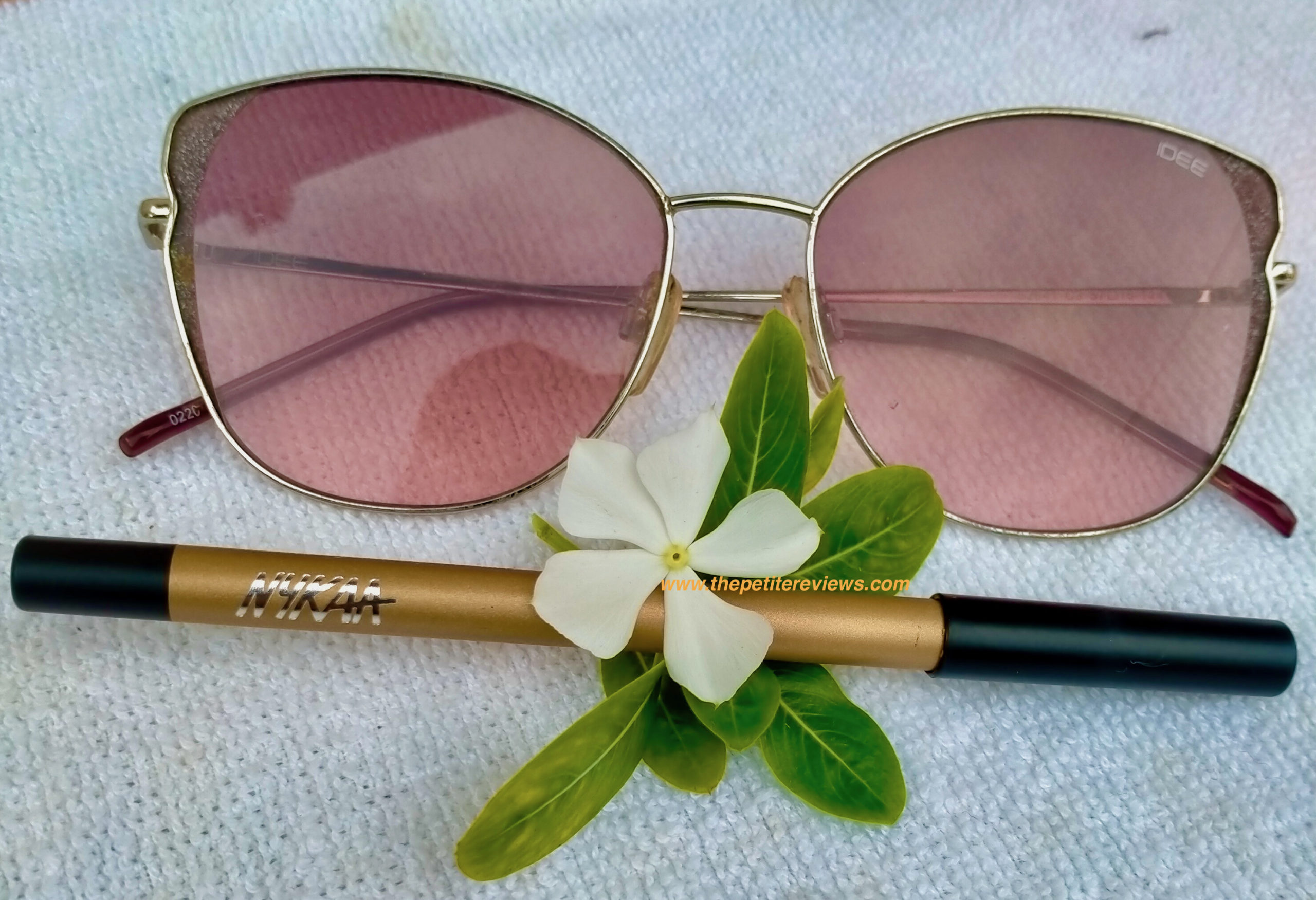 Nykaa Glamoreyes Colour Eye Pencil Kajal Review