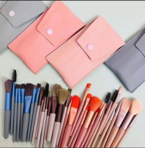 Tips for Caring for your Cosmetic Case - How to Clean and Organize Your Makeup Bag